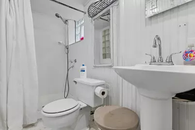 500 W 42nd Street, Chicago, IL 60609 - Photo 18