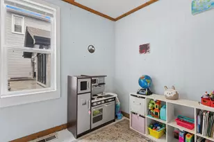 500 W 42nd St, Chicago, IL 60609 - Photo 8