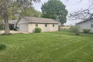10093 Wolf Rd, Geneseo, IL 61254 - Photo 6