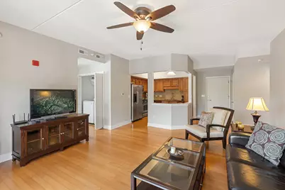 100 S Emerson Street #205, Mount Prospect, IL 60056 - Photo 4