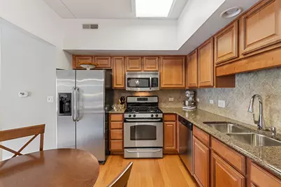 100 S Emerson Street #205, Mount Prospect, IL 60056 - Photo 8