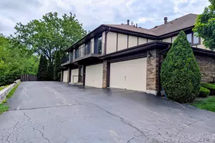 11511 Autobahn Dr E, Palos Park, IL 60464 - Photo 4