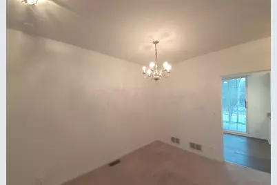 11 E Illinois Avenue, Palatine, IL 60067 - Photo 10