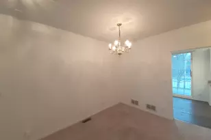 11 E Illinois Ave, Palatine, IL 60067 - Photo 10