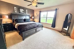 13437 Springhill Dr, Winnebago, IL 61088 - Photo 26