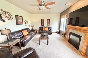 13437 Springhill Dr, Winnebago, IL 61088 - Photo 20