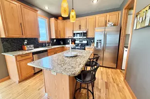13437 Springhill Dr, Winnebago, IL 61088 - Photo 16