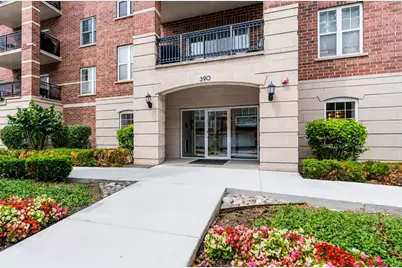 390 W Mahogany Court #503, Palatine, IL 60067 - Photo 2