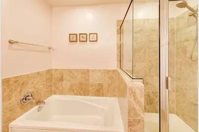 2472 W Foster Avenue #203, Chicago, IL 60625 - Photo 16