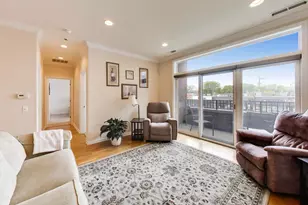 2472 W Foster Ave, Chicago, IL 60625 - Photo 4