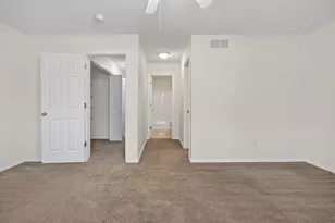 3 Ross Dr, Bloomington, IL 61701 - Photo 14