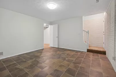 3 Ross Drive #6, Bloomington, IL 61701 - Photo 18