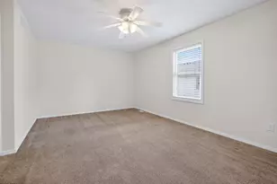 3 Ross Dr, Bloomington, IL 61701 - Photo 12