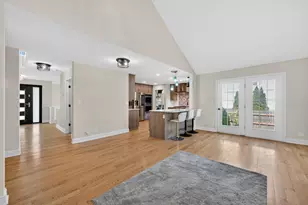 1673 Bloomingdale Rd, Glendale Heights, IL 60139 - Photo 18