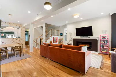 2929 N Fairfield Avenue, Chicago, IL 60618 - Photo 6