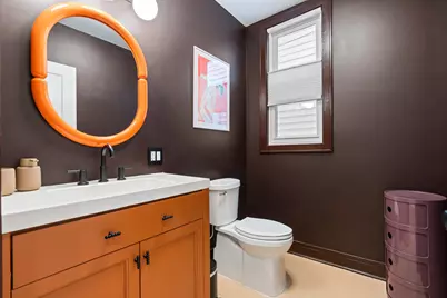 2929 N Fairfield Avenue, Chicago, IL 60618 - Photo 10