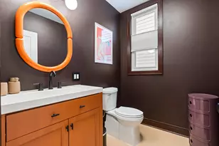 2929 N Fairfield Ave, Chicago, IL 60618 - Photo 10