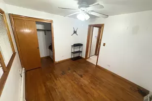 8737 S Richmond Ave, Evergreen Park, IL 60805 - Photo 12