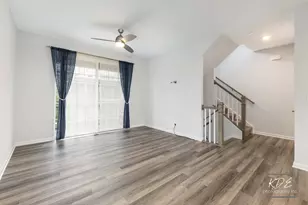 36 Woodmoor Ct, Lombard, IL 60148 - Photo 2