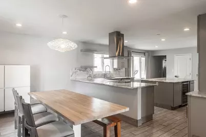 7810 Del Court, Darien, IL 60561 - Photo 8