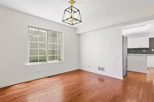 1704 Charlotte Cir, Naperville, IL 60564 - Photo 8