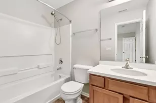 725 S Jade Ln, Round Lake, IL 60073 - Photo 22