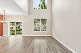 725 S Jade Ln, Round Lake, IL 60073 - Photo 6