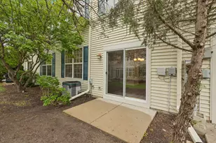 725 S Jade Ln, Round Lake, IL 60073 - Photo 26