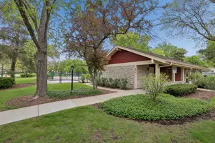 1147 Middlebury Ln, Wheeling, IL 60090 - Photo 26