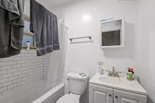 2250 S Sacramento Ave, Chicago, IL 60623 - Photo 10