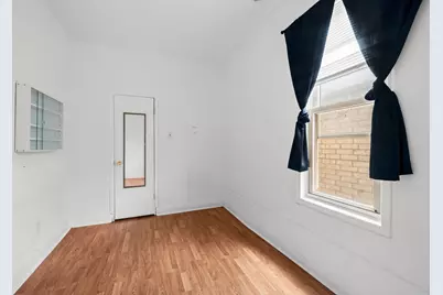 2250 S Sacramento Avenue, Chicago, IL 60623 - Photo 18