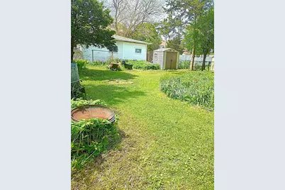 [Address not provided], Elgin, IL 60120 - Photo 20