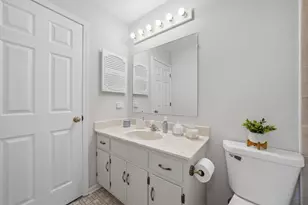 9222 Auburn Ct, Orland Park, IL 60462 - Photo 10