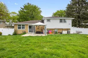 9S172 Cumnor Rd, Downers Grove, IL 60516 - Photo 26