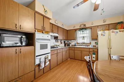 7730 S Octavia Avenue, Bridgeview, IL 60455 - Photo 6