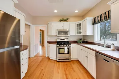 171 E Cayuga Avenue, Elmhurst, IL 60126 - Photo 8
