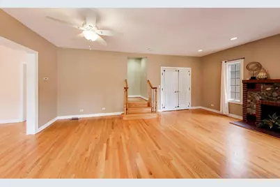 171 E Cayuga Avenue, Elmhurst, IL 60126 - Photo 4