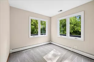 4402 Barreville Rd, Crystal Lake, IL 60012 - Photo 12