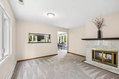 4402 Barreville Road, Crystal Lake, IL 60012 - Photo 8