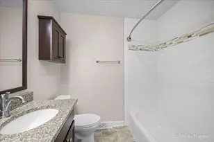 824 Skyline Dr, Barrington, IL 60010 - Photo 24