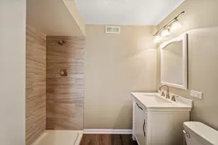 1502 Carrol Ct, Darien, IL 60561 - Photo 12