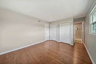 1502 Carrol Ct, Darien, IL 60561 - Photo 8