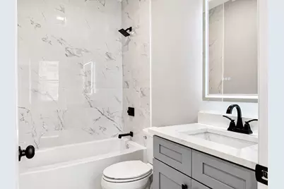 736 N Pine Avenue #1, Chicago, IL 60644 - Photo 6