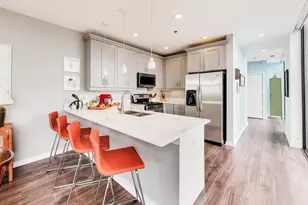 3946 N Ravenswood Ave, Chicago, IL 60613 - Photo 4