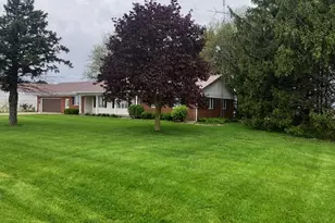 4015 E 1st Rd, Mendota, IL 61342 - Photo 34
