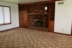 4015 E 1st Rd, Mendota, IL 61342 - Photo 8