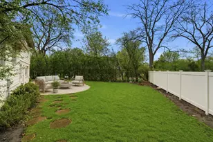 75 Eastwood Dr, Deerfield, IL 60015 - Photo 18