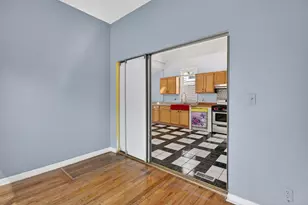 9018 S Brandon Ave, Chicago, IL 60617 - Photo 26