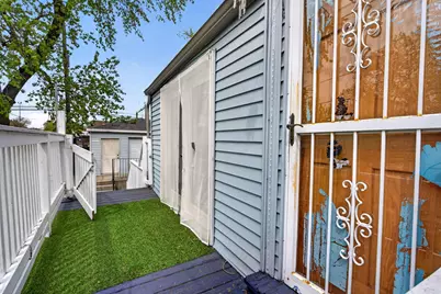 9018 S Brandon Avenue, Chicago, IL 60617 - Photo 44