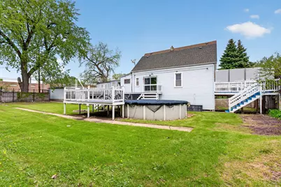 9018 S Brandon Avenue, Chicago, IL 60617 - Photo 48